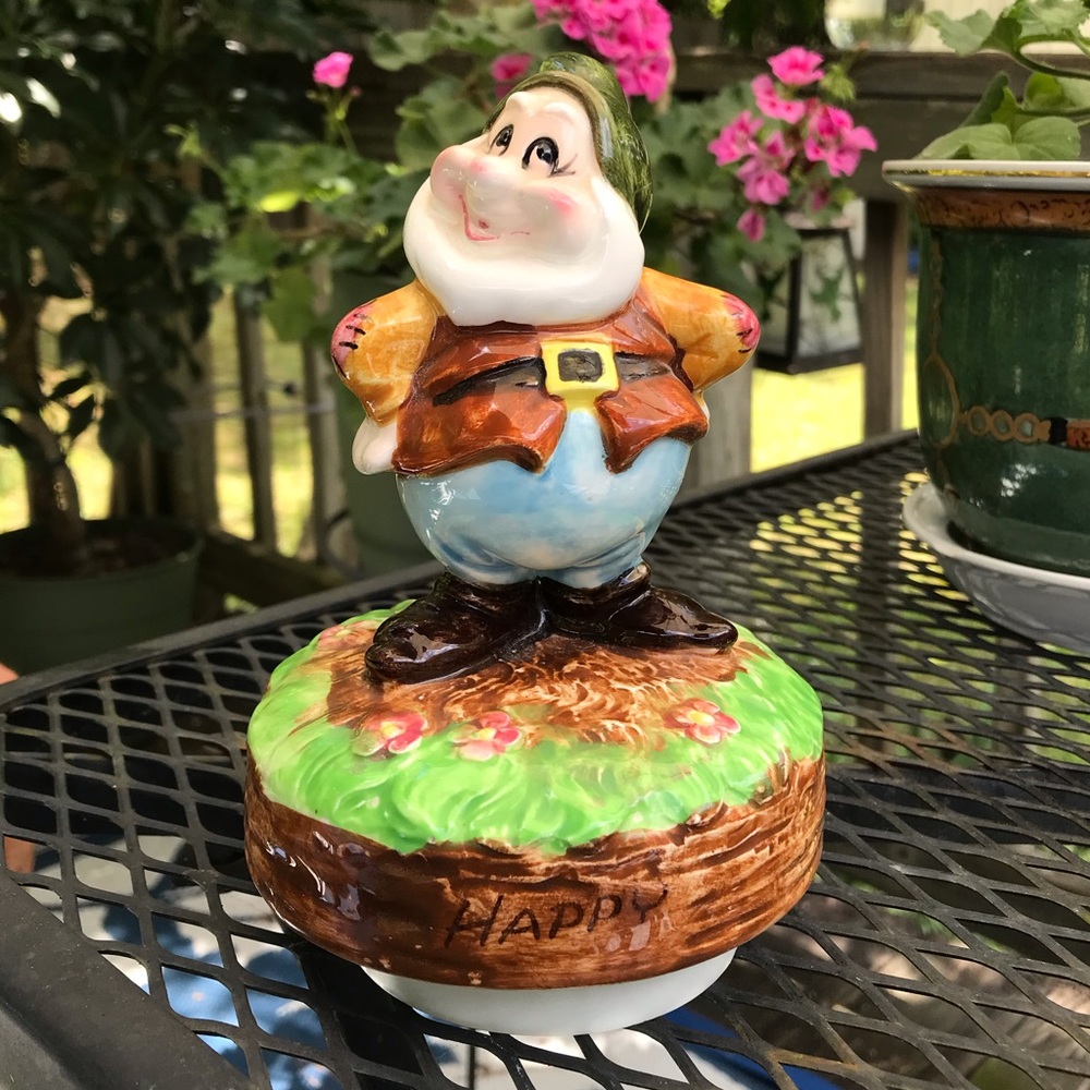 Vintage Schmid Walt Disney Snow White Happy Dwarf Figurine Music Box